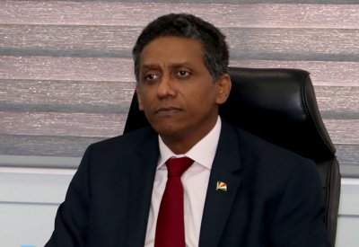 رئيس جمهورية سيشل يغادر البحرين