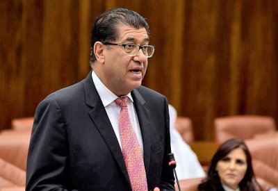 جمال فخرو مغرداً : البحرين الثالثة عربياً في الدين العام !
