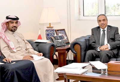 وزير الأشغال يبحث احتياجات الدائرة الثالثة في المحافظة الشمالية مع النائب عبدالله الدوسري