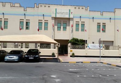 بالصور: نصف موظفي الخدمات بمركز جدحفص بإجازة.. والحمامات بلا ماء