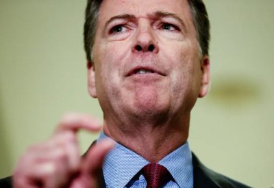 مدير FBI السابق إلى الواجهة.. مزاعم بتسريب وثيقة روسية