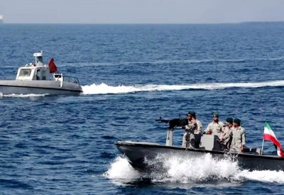  إيران تحتجز 3 قوارب كويتية على متنها 11 صياداً
