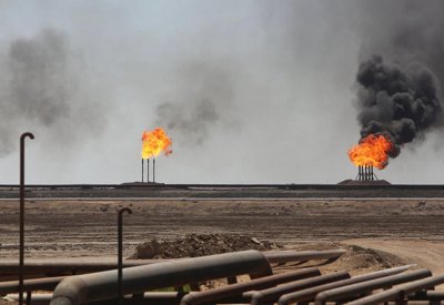 حقول النفط في جنوب ليبيا مهددة بالإغلاق بعد توقف خط أنابيب