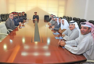 مدير عام شرطة العاصمة يبحث وأهالي سترة عددا من القضايا التي تهم المنطقة