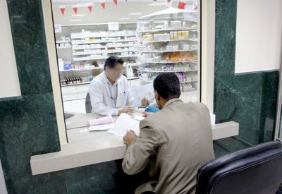 مرضى لـ "البلاد": نفاد أدوية القلب والكولسترول وإبر السكري وتطعيم الأنفلونزا