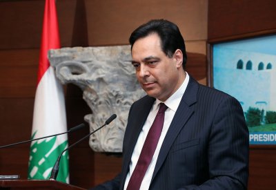  رئيس الحكومة اللبناني الجديد يؤكد أن حكومته "تعبر عن تطلعات المعتصمين"
