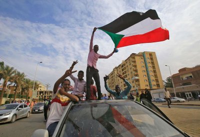 السعودية تطلب من أميركا إزالة السودان من قائمة الإرهاب