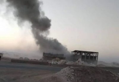 مقتل أم وابنتها.. صاروخ حوثي يستهدف منزل برلماني بمأرب