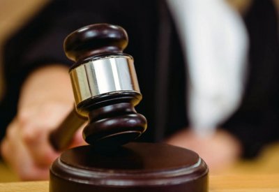 موظفَين بشركة مالية ينتحلان شخصية زبون ويستوليان على 7000 دينار