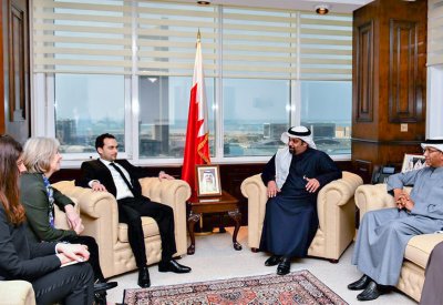 وزير المالية يشيد بعلاقات التعاون والشراكة الوثيقة بين البحرين وأمريكا