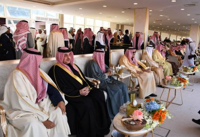 سمو الشيخ عبدالله بن حمد يحضر الحفل الختامي لمهرجان الملك عبدالعزيز للإبل