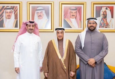 الشيخ خالد بن عبد الله: اهتمام الموظفين العموميين بالأفكار المبتكرة يطور العمل الحكومي ويحسن جودة الخدمات