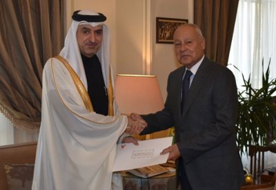 أبو الغيط يتسلم أوراق اعتماد المندوب الدائم  لمملكة البحرين