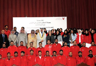 وزير التربية يكرّم 241 من معلمي الرياضة المستفيدين من الدورات التدريبية