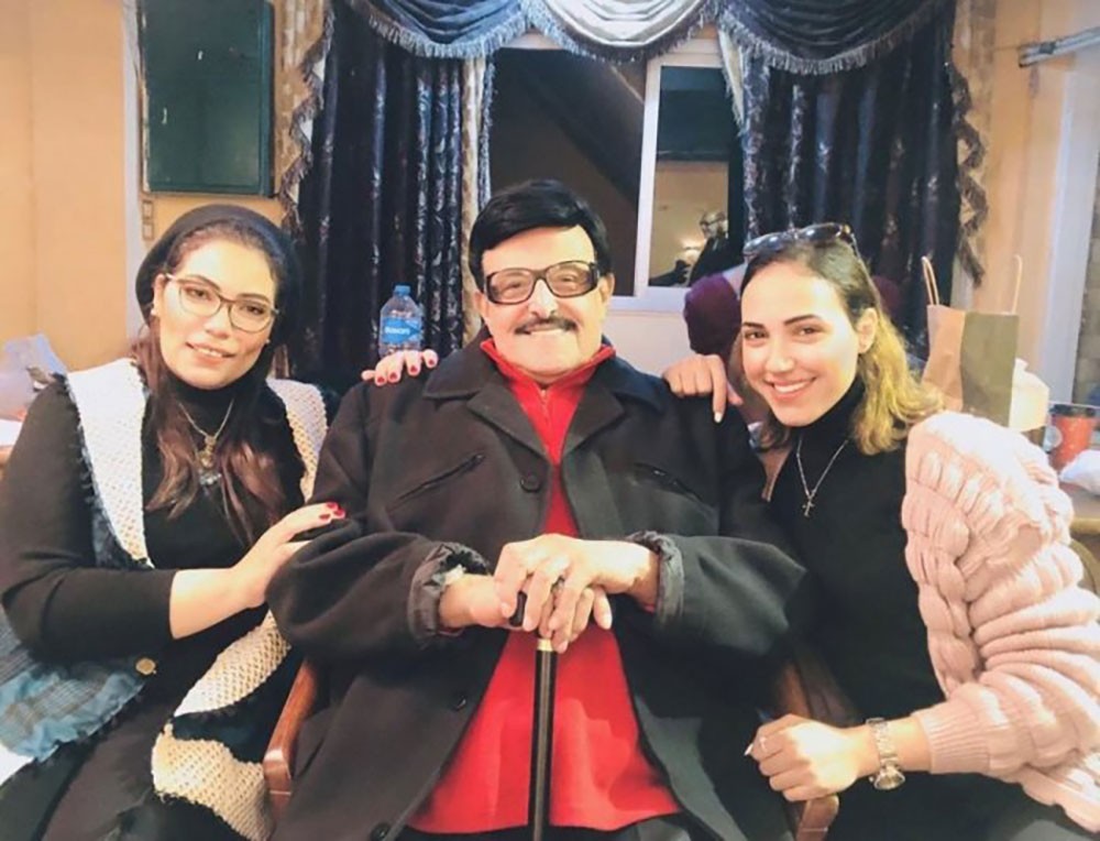 سمير غانم وشيرين يكرران التعاون في مسرحية جديدة بعد 43 عامًا