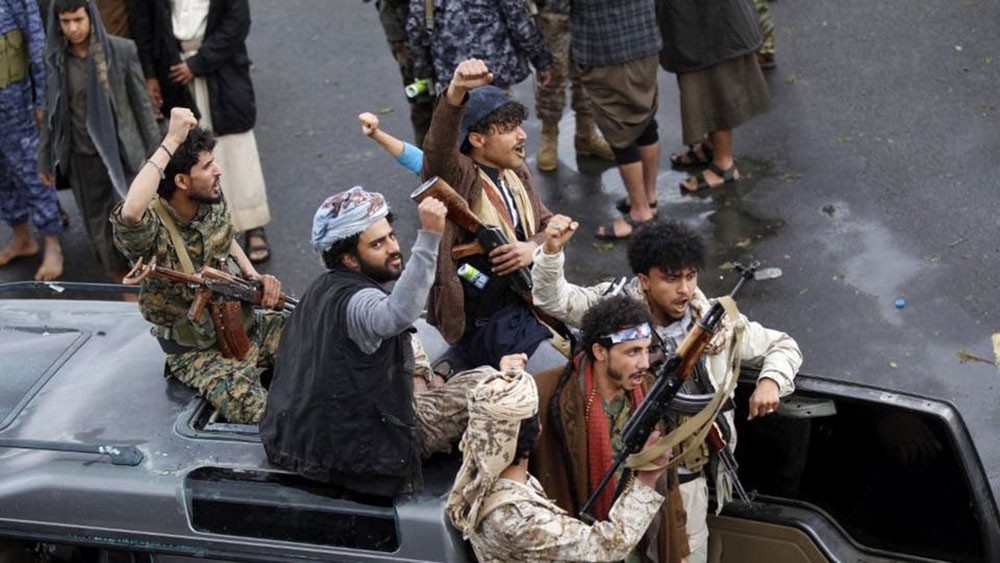 مقتل 11 جنديا يمنياً بقصف حوثي شمال الضالع