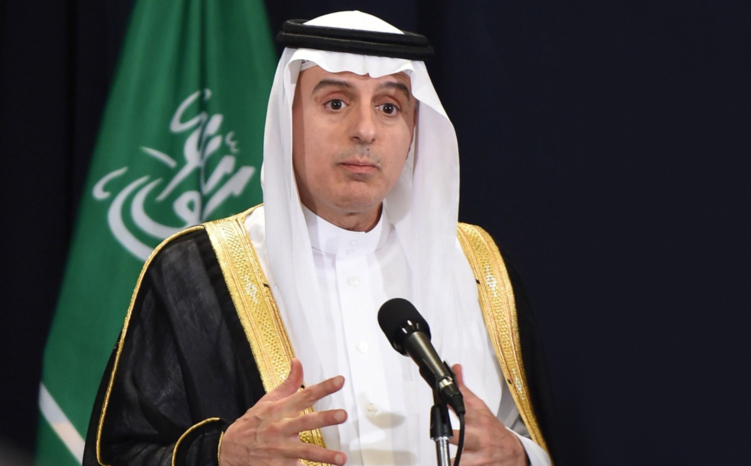 الجبير: السعودية تعمل على إبعاد العراق عن منزلقات الحرب