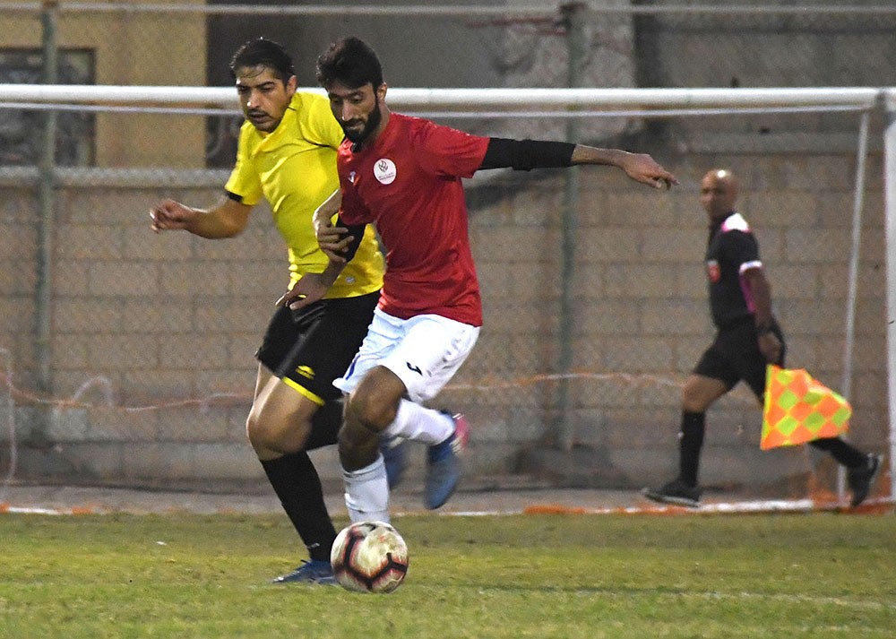 التعادل الإيجابي يسيطر على لقاء الكهرماء والتطوير في دوري الشركات الكروي
