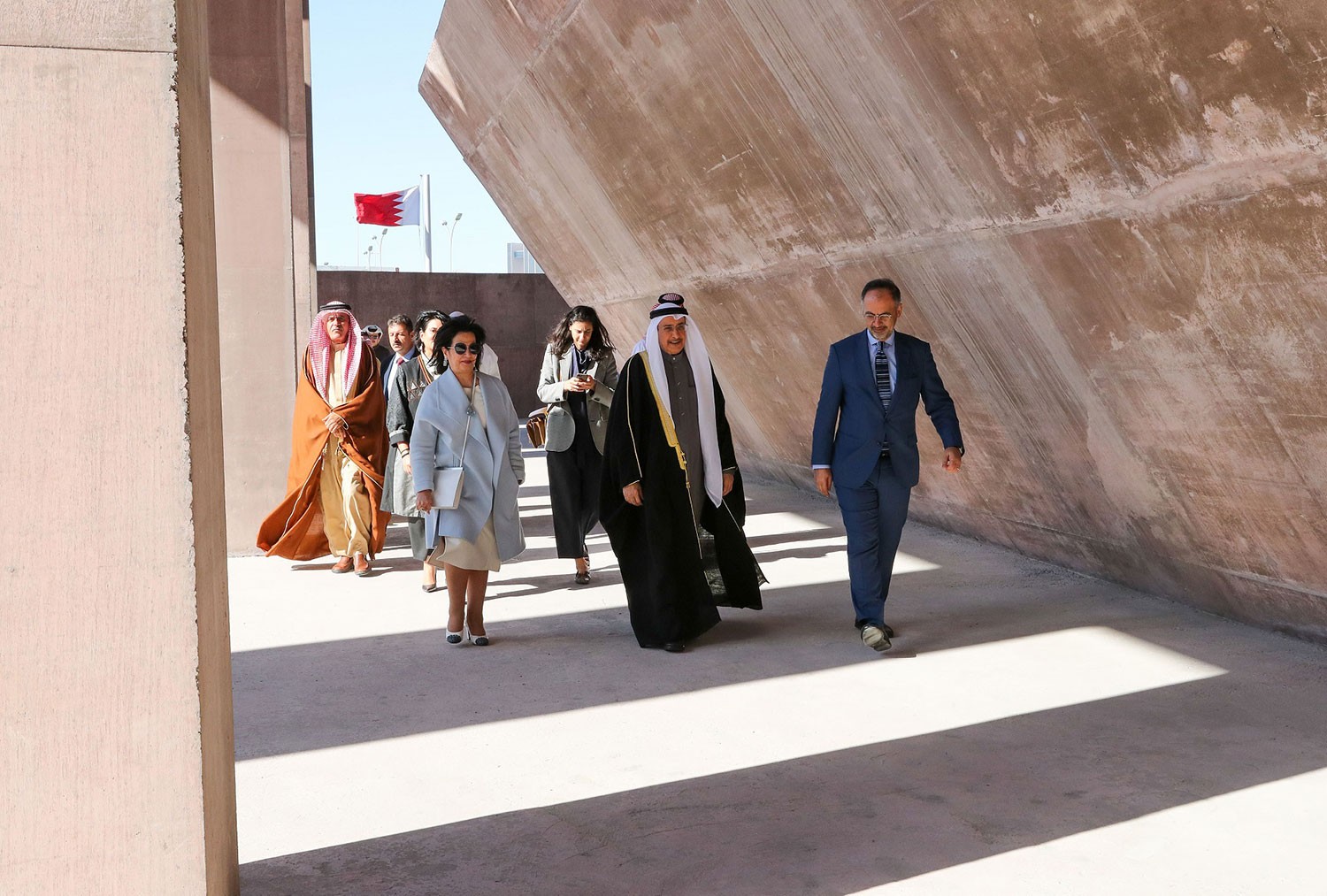 خالد بن عبد الله: مدن البحرين تمتلك مقومات عمرانية عريقة وتاريخاً غنياً بالمنجزات الثقافية والحضارية