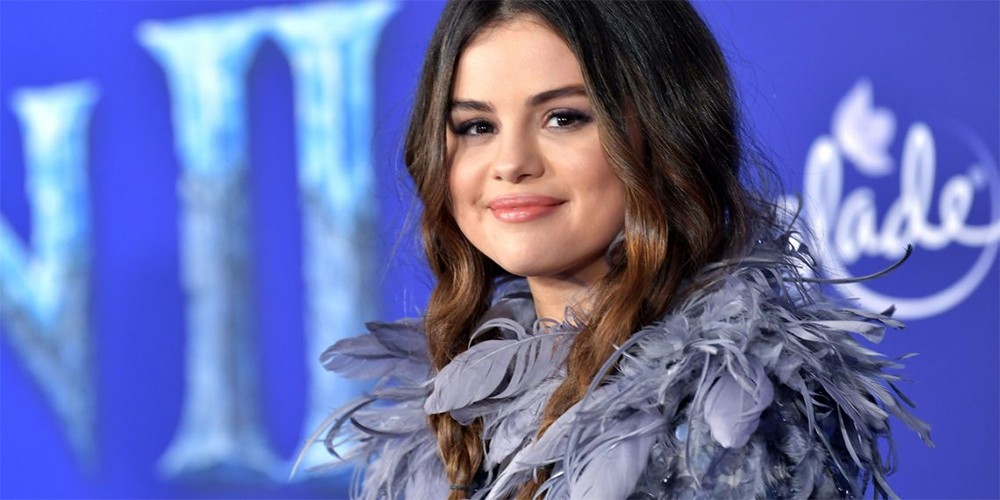«سيلينا جوميز» تحضر العرض الخاص لفيلمها «Dolittle» بكاليفورنيا