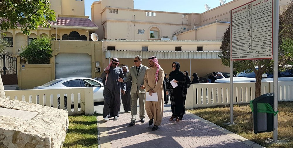 فريق من المحافظة الجنوبية يتفقد الاحتياجات الخدمية لأهالي الرفاع الغربي