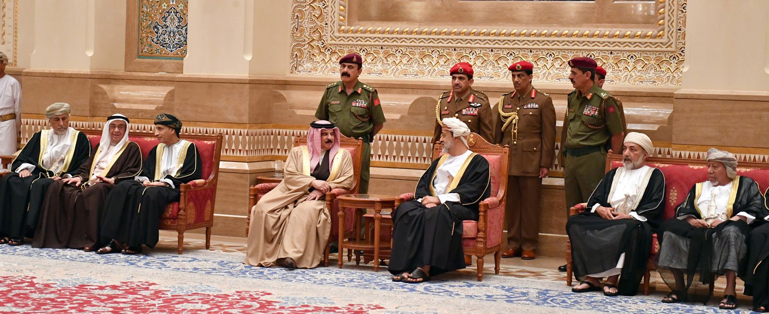 جلالة الملك يقدم التعازي بوفاة السلطان قابوس