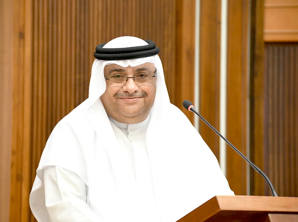 صادق آل رحمة يسأل وزير المالية والاقتصاد الوطني عن آليات رقابة البنوك على التعامل مع الشيكات
