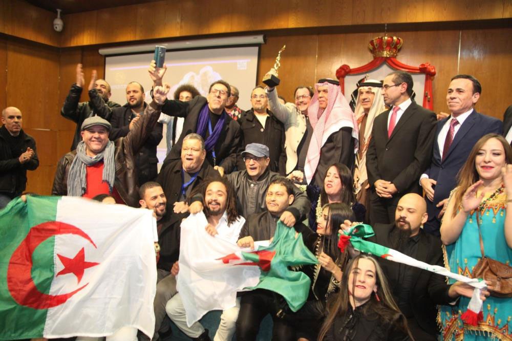 الجزائر تحصد جائزة مهرجان المسرح العربي 12
