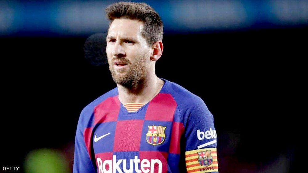 بند "سري" في عقد ميسي يمكّنه من الرحيل عن برشلونة