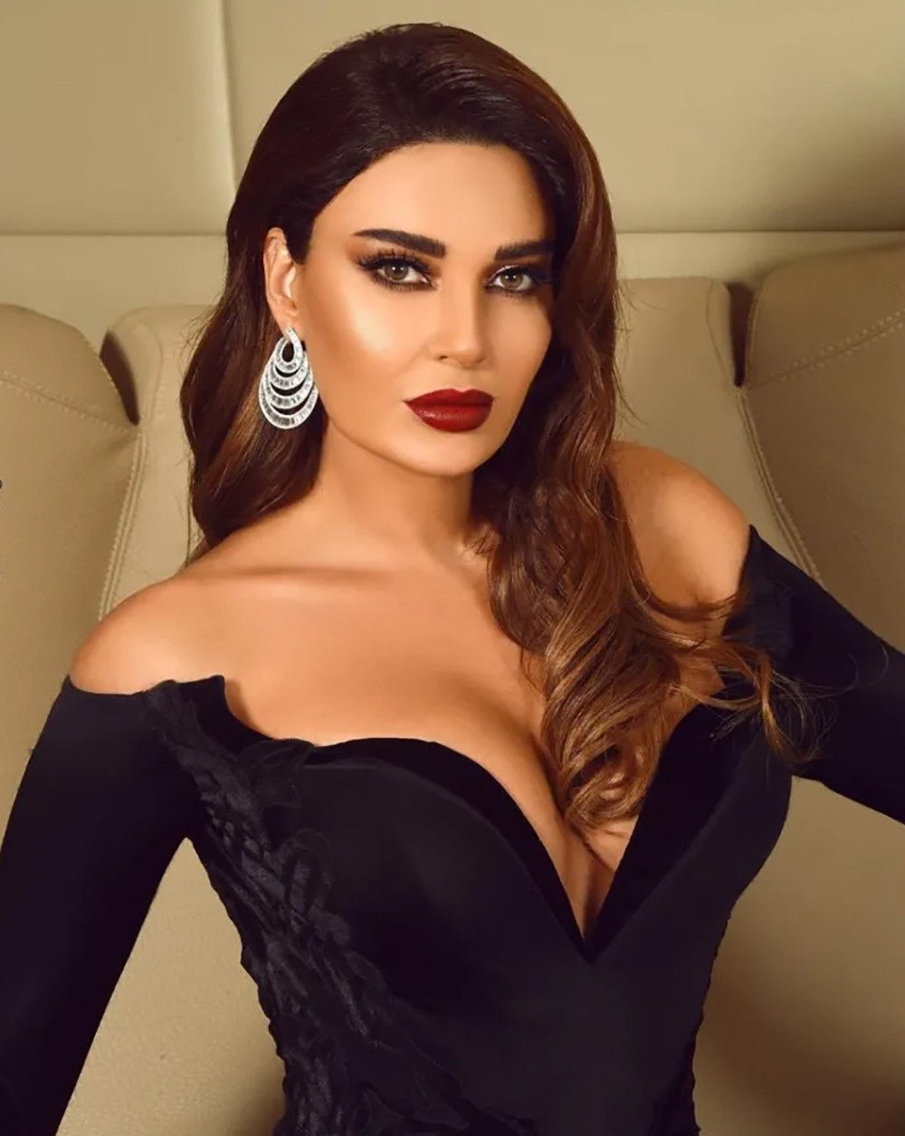 سيرين عبد النور تروج لحفل عيد الحب