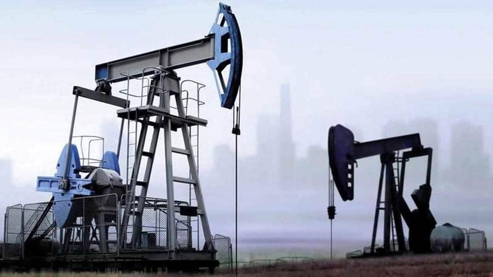 النفط إلى أدنى مستوى في 7 أسابيع