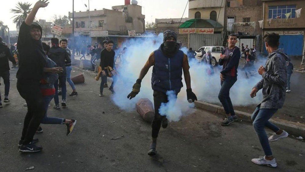 إصابات في صفوف المتظاهرين باشتباكات مع قوات الأمن العراقية