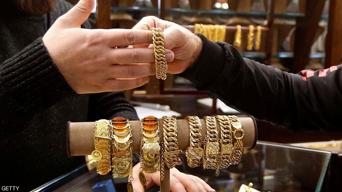  "كورونا" يرفع الذهب إلى أعلى مستوى في أسبوعين 