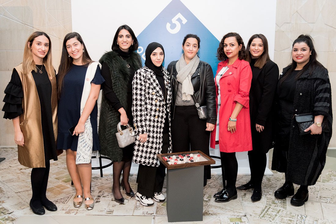 مجوهرات وشوكولاته في أمسية الجمال والحضارات القديمة