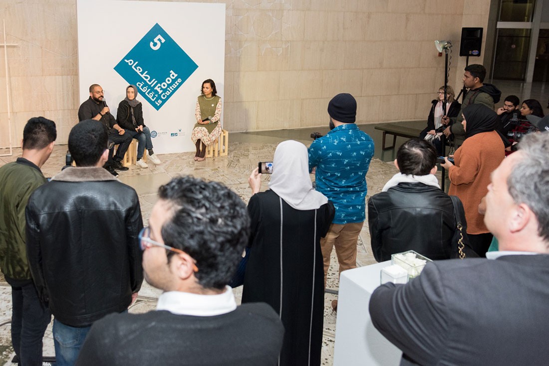 فعاليات "الطعام ثقافة" تواصل تقديم إبداعات عالمي الطهي والفن في متحف البحرين 