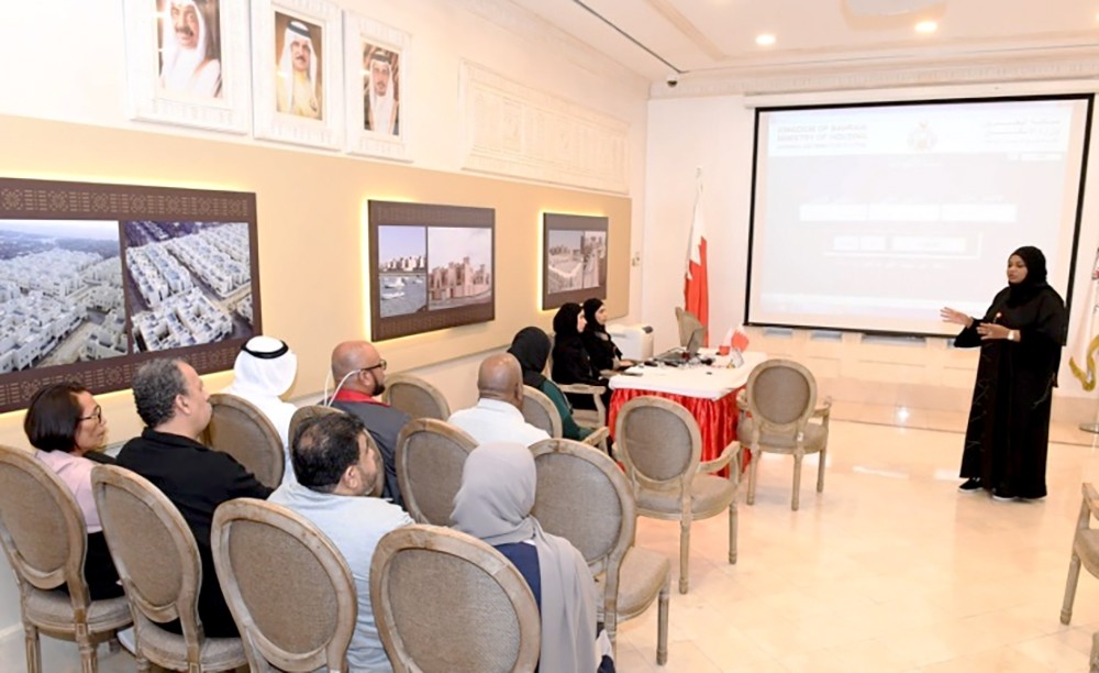 وزارة الإسكان تنتهي من توزيع وحدات المرحلة الثانية بـ (القليعة)