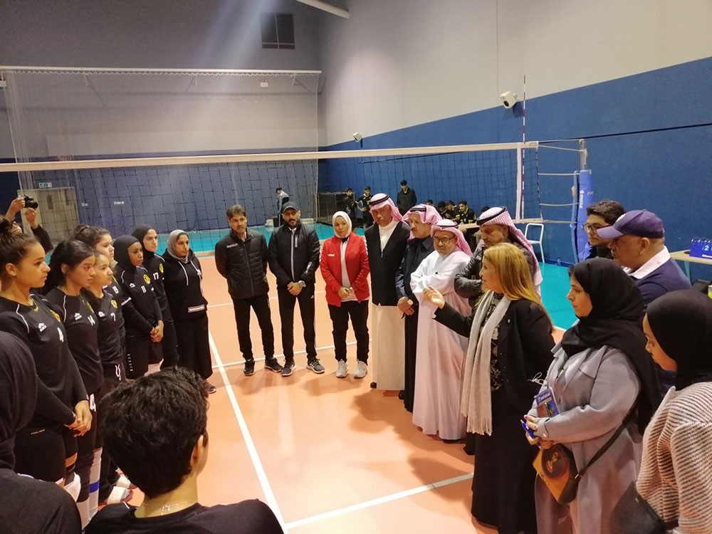 حياة بنت عبدالعزيز تتابع التدريبات والاستعدادات الأخيرة وتحث اللاعبات على تقديم أفضل المستويات