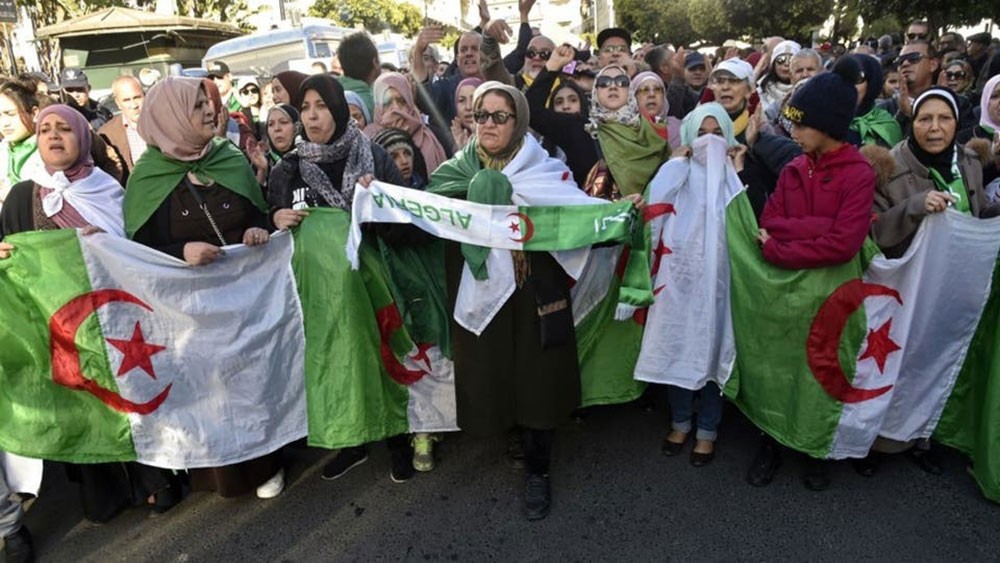 إحباط عملية انتحارية في الجزائر.. واعتقال المهاجم
