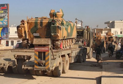 النظام يقطع طريق حلب اللاذقية.. و6 كلم تفصله عن إدلب
