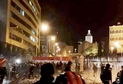 لبنان.. احتجاجات في بيروت ضد حسان دياب