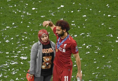  صلاح يرزق بـ"ضيف جديد" 