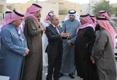 وزير الاشغال يزور مدينة خليفة