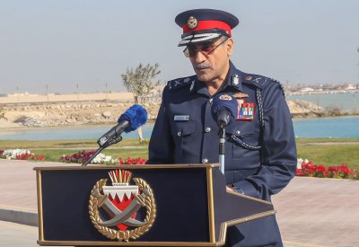  قائد خفر السواحل يؤكد ضرورة التقيد بالقانون.. المخالفات اليلية تعرض سلامة مرتكبيها للخطر