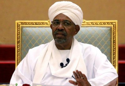 الخرطوم تتفق مع "تمرد دارفور" على تسليم البشير "للجنائية"