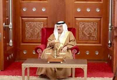 جلالة الملك لوزير الخارجية الجديد: اخدم البحرين وشعبها العزيز