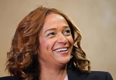  تجميد حسابات أغنى امرأة بإفريقيا.. مليارا دولار في مهب الريح 