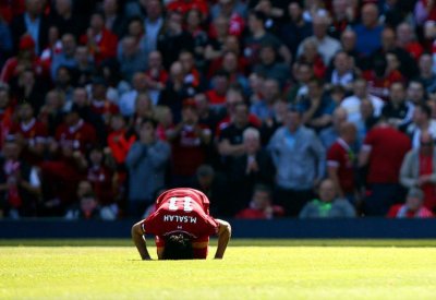محمد صلاح يحصد جائزة لاعب الشهر في ليفربول