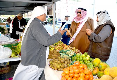 محافظ المحرق: سوق للمزارعين والمنتجات الوطنية بات ضرورة ملحة