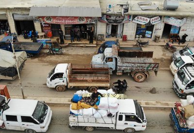 هرباً من الموت.. مشاهد وجع لمليون نازح من إدلب