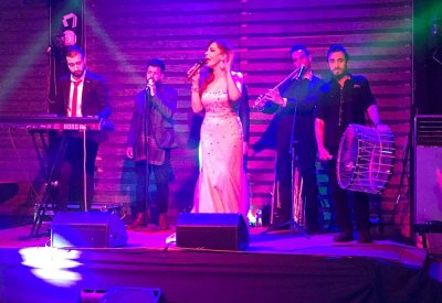 حسنا مطر مع جمهورها في أربيل بأجمل سهرة عيد العشاق